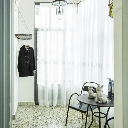 Classic Ouziel Nyaraló